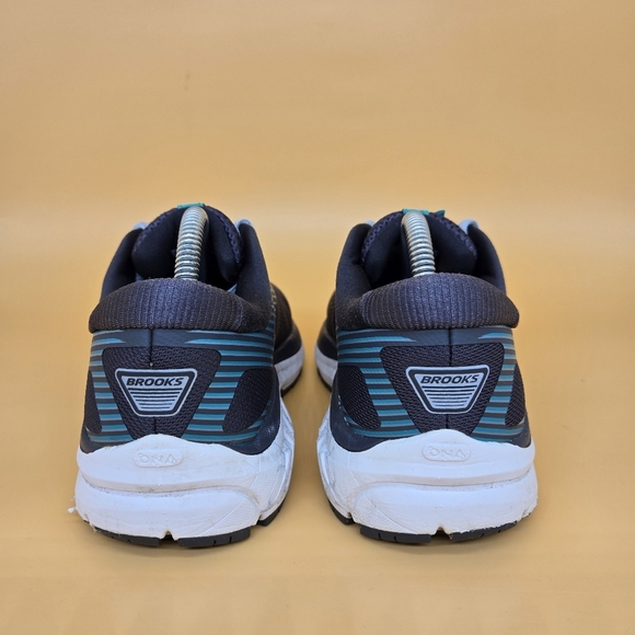 Brooks Addiction 14 Women's Running Shoes Size 5.5 Wide - Picture 6 of 8